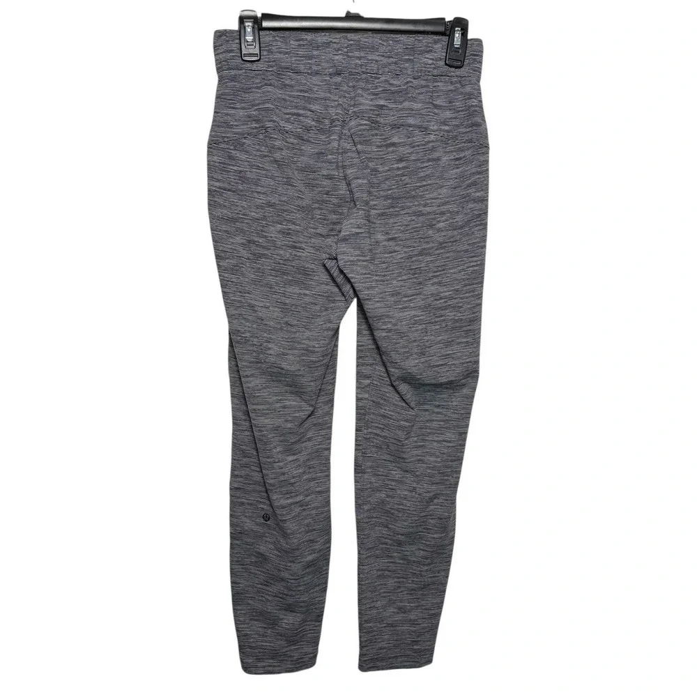 Lululemon Women's On The Fly Pant 28
